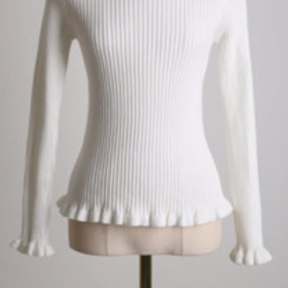 Ivory Turtleneck - Picture 2 of 3